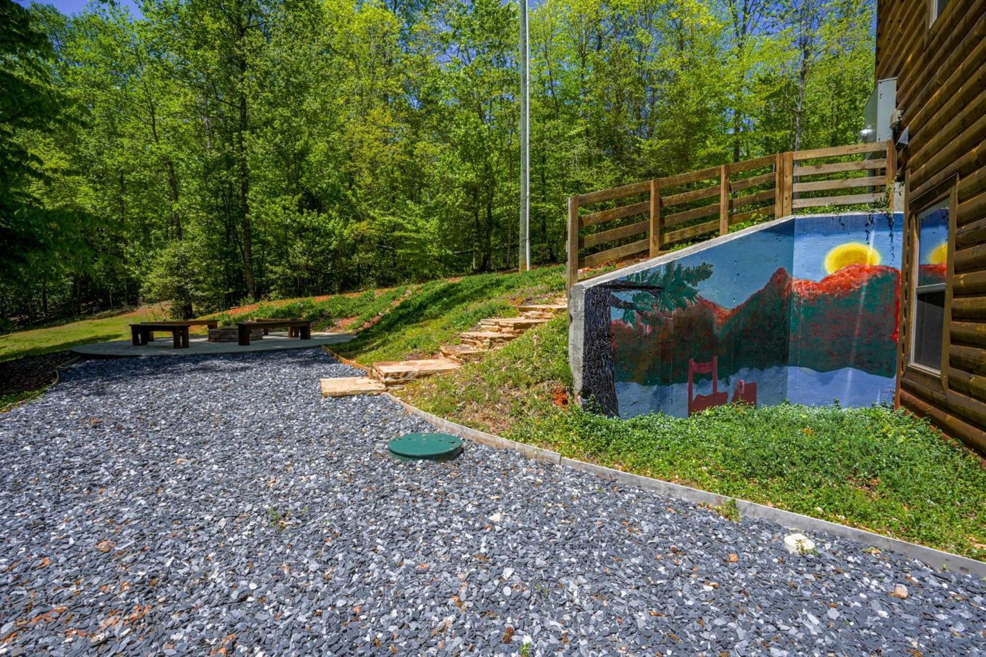 New Listing! Wine Country Retreat - 2 Bed, Hot Tub Villa Dahlonega Exteriör bild